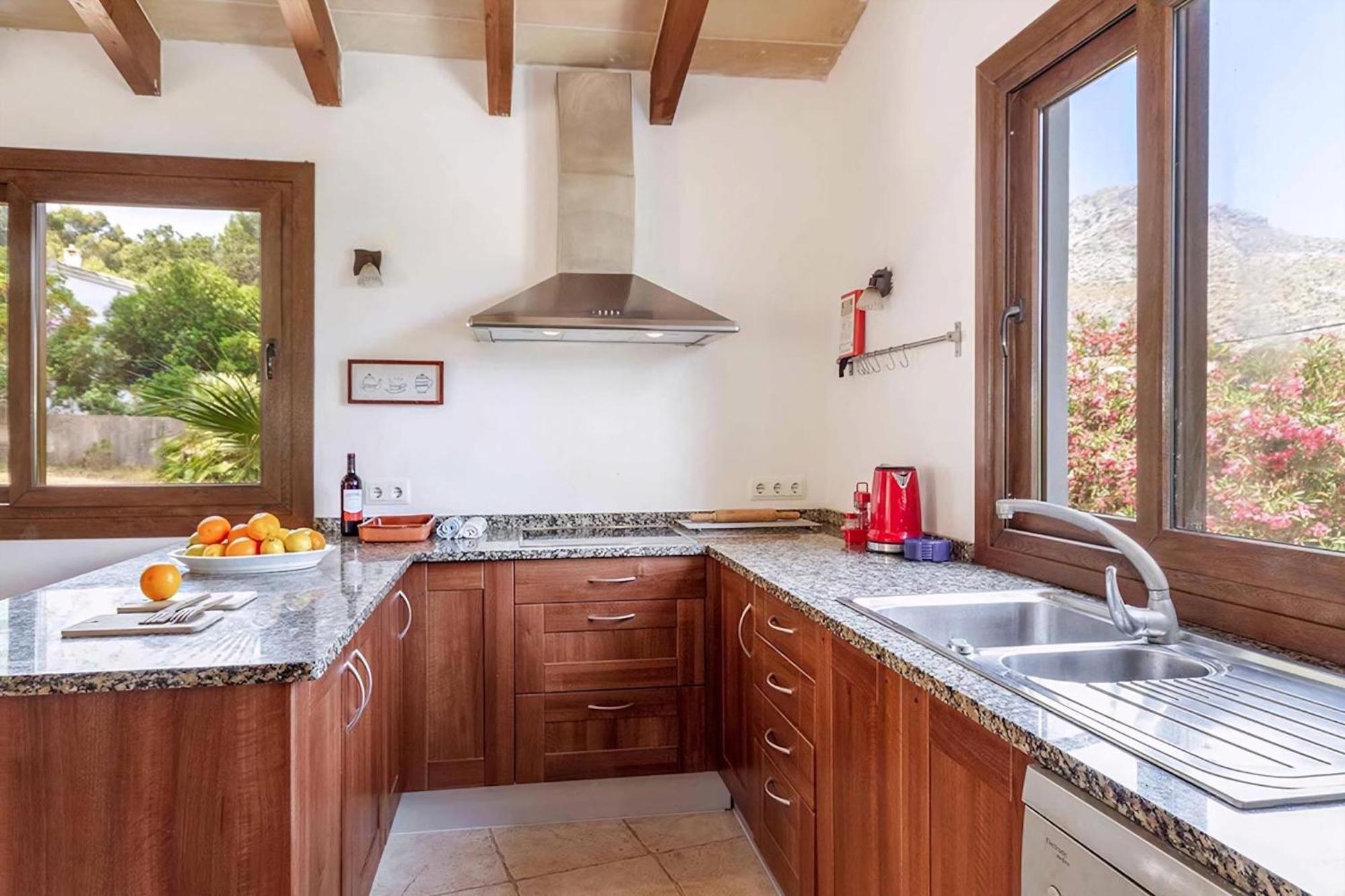 Ferienhaus Alexandria Mit Pool Und Grillplatz